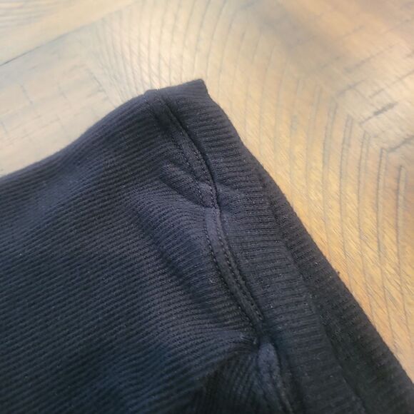 Free People V-Neck Ribbed Cropped Baby Tee Black XS/S - Picture 4 of 7